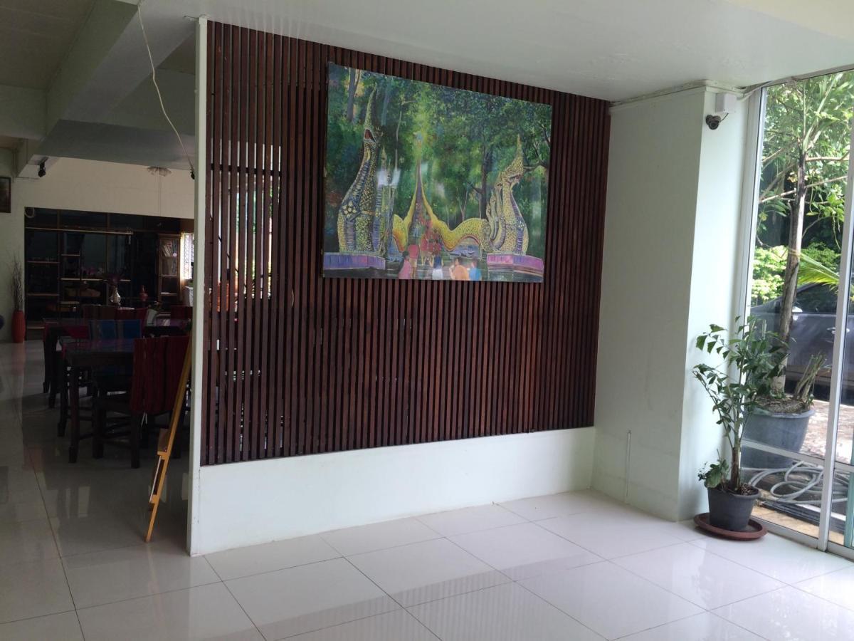 Отель Chiangmai Bupatara Чиангмай Экстерьер фото