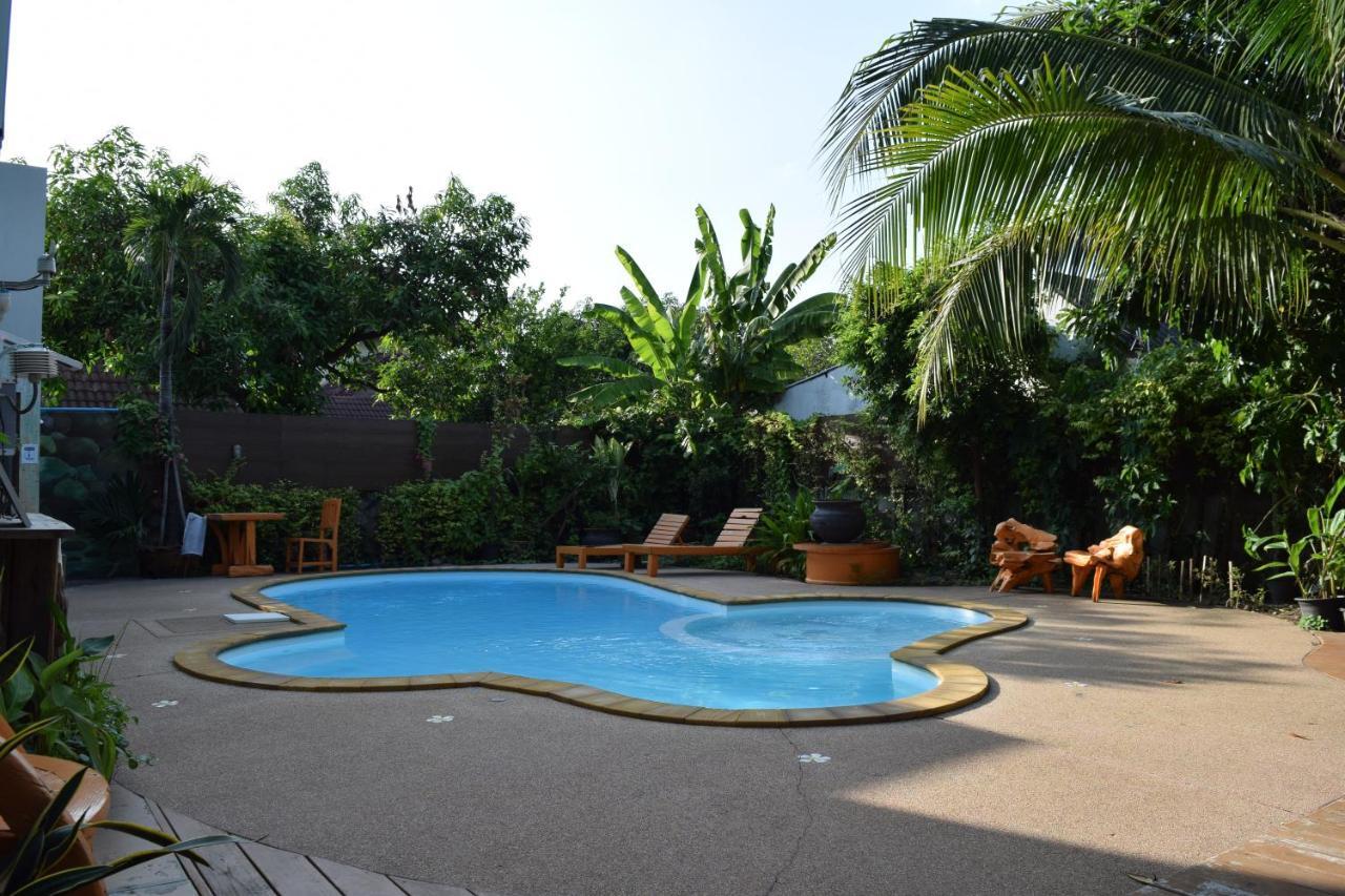 Отель Chiangmai Bupatara Чиангмай Экстерьер фото